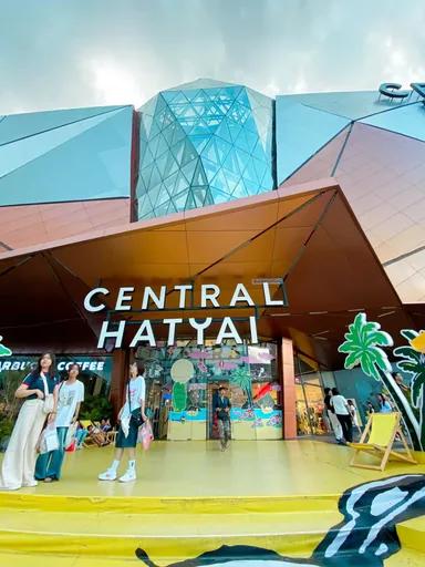 Central Hat Yai shopping centre entrance from the trip brochure